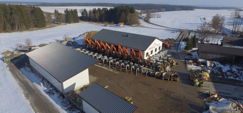 Der Betrieb Erdbau Litschauer aus der Luft.